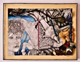 Sylvain ZABETH - 1985 New-York city usa 'Un couple'Pastel gras et crayon, collage papier, accumumlation d'objets divers dans coffre plexiglas  28x36cm.jpg